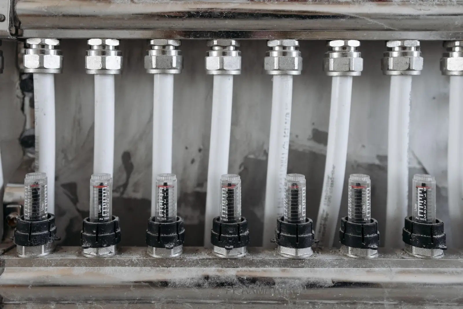 扬州工业企业固废处置方案对比：一般固废与危废分质处理技术解析